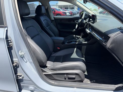 Used 2023 Honda Civic Touring image 14