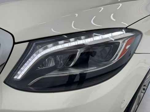 Used 2017 Mercedes-Benz S 550 Sedan image 32