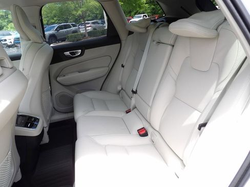 Certified 2026 Volvo XC60 B5 Ultra w/ Protection Package Premier AWD/4WD image 15
