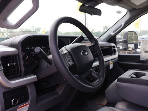 New 2024 Ford F550 XL image 23