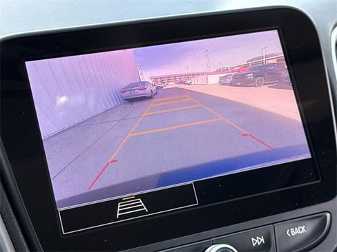 Used 2023 Chevrolet Malibu LT image 18