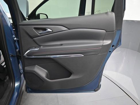 Used 2025 Chevrolet Traverse Z71 w/ Driver Confidence Package AWD/4WD image 22