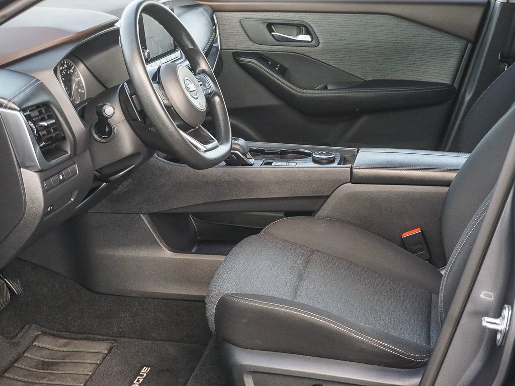 Used 2021 Nissan Rogue SV AWD/4WD image 18