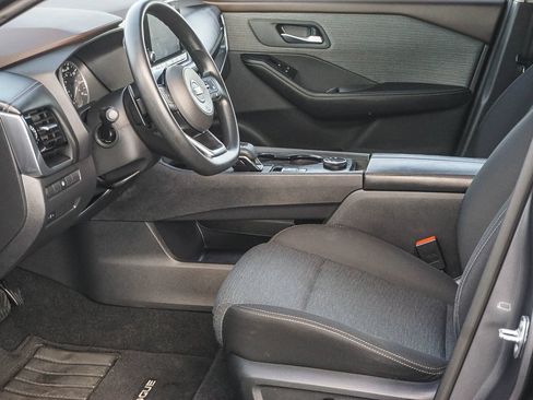 Used 2021 Nissan Rogue SV AWD/4WD image 18
