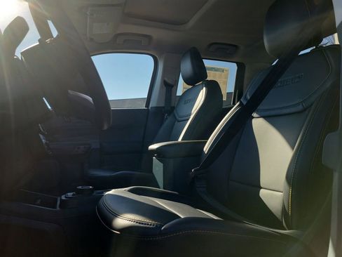 New 2026 Ford Maverick Lobo AWD/4WD image 16