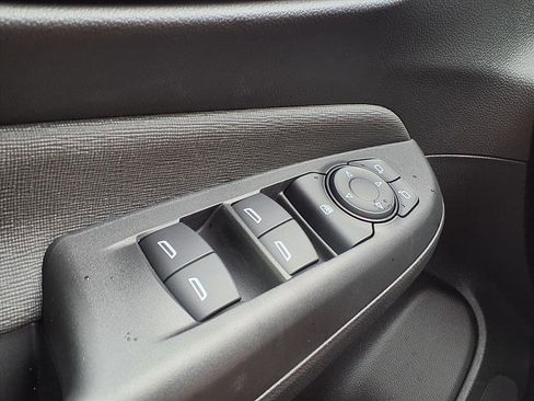 New 2026 Buick Envista Preferred image 13