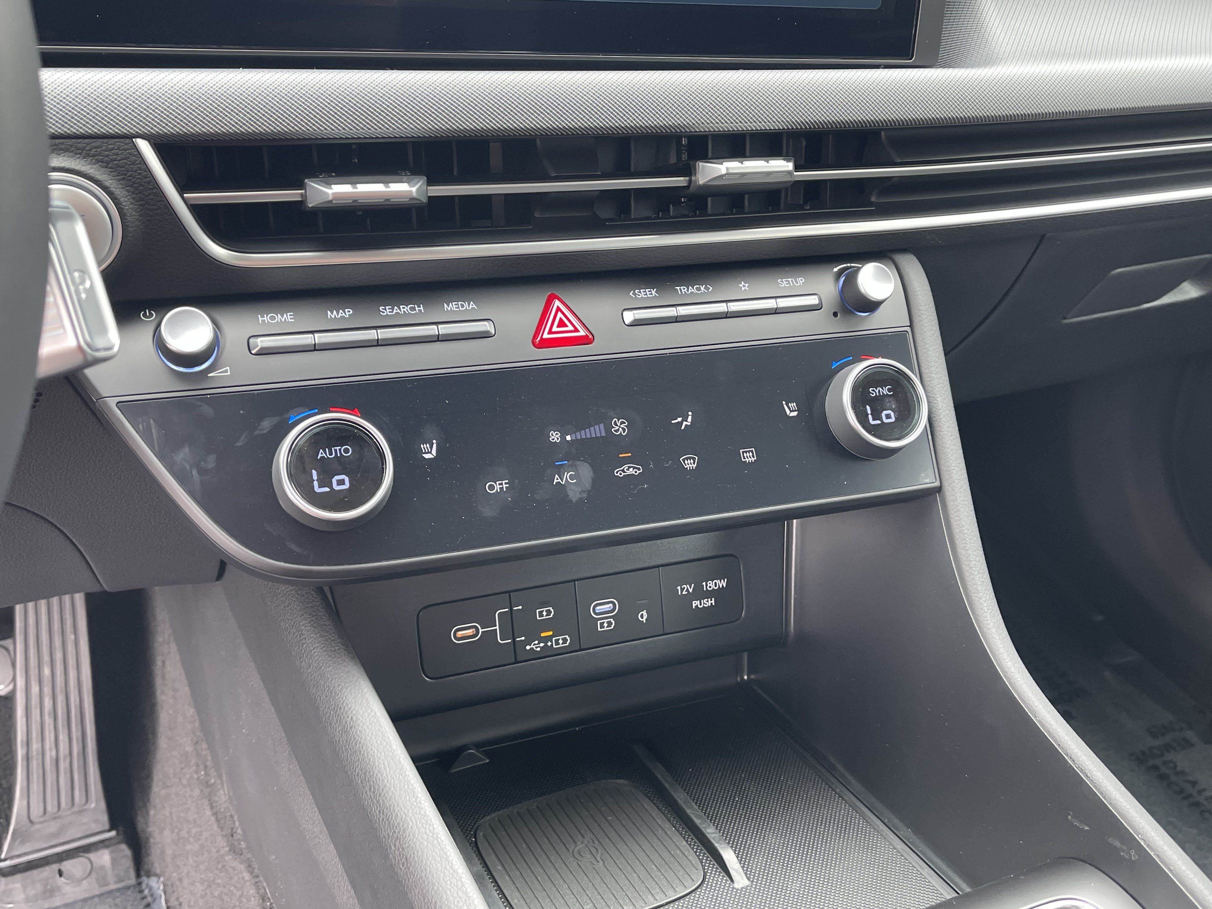 Certified 2026 Hyundai Sonata SEL AWD/4WD image 23