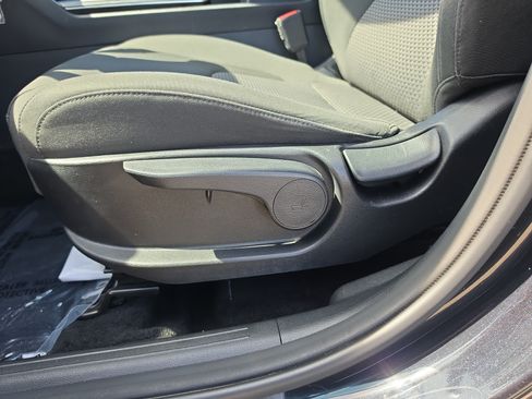 Certified 2023 Kia Sportage LX FWD image 19