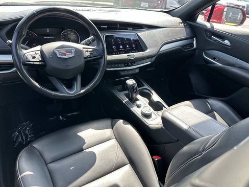 Used 2019 Cadillac XT4 Premium Luxury w/ Cold Weather Package AWD/4WD image 10