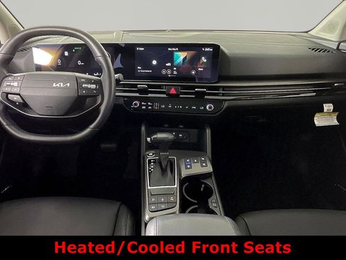Certified 2026 Kia Sportage SX FWD image 7