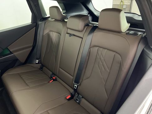 Used 2025 BMW X3 xDrive30i w/ Premium Package image 4