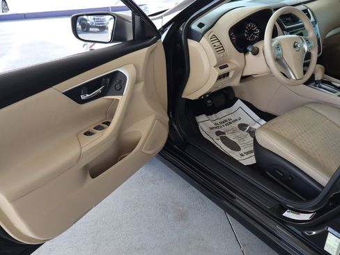 Used 2017 Nissan Altima 2.5 S w/ Power Driver Seat Package image 12