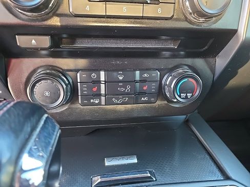 Used 2016 Ford F150 XLT w/ Equipment Group 302A Luxury image 34