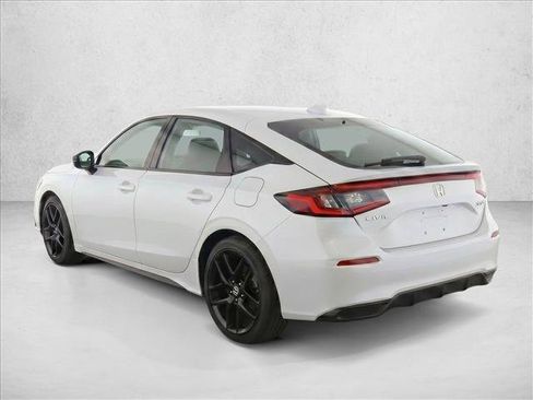 Used 2024 Honda Civic Sport image 5