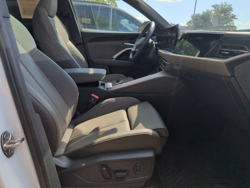 Used 2025 Audi Q5 Premium Plus w/ Premium Plus AWD/4WD image 32