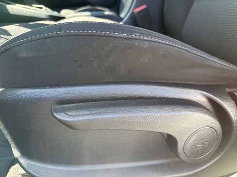 Used 2019 Kia Forte LXS FWD image 12