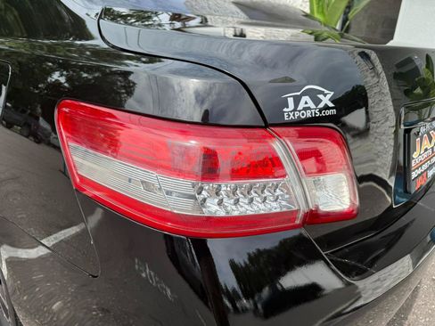 Used 2011 Toyota Camry LE FWD image 6