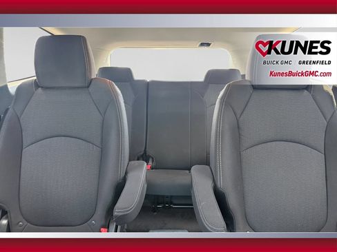 Used 2015 Chevrolet Traverse LT w/ Style and Technology Package FWD image 14