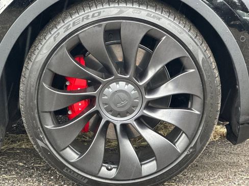 Used 2022 Tesla Model Y Performance image 25