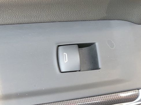 Used 2021 GMC Sierra 1500 AT4 AWD/4WD image 15