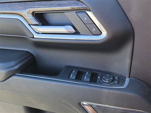 Certified 2024 GMC Sierra 1500 Elevation image 29