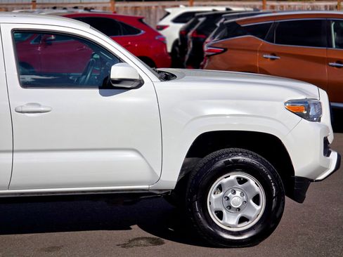 Used 2023 Toyota Tacoma SR AWD/4WD image 15