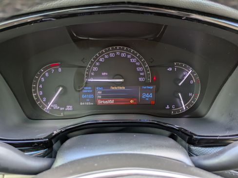 Used 2018 Cadillac XT5 AWD image 27