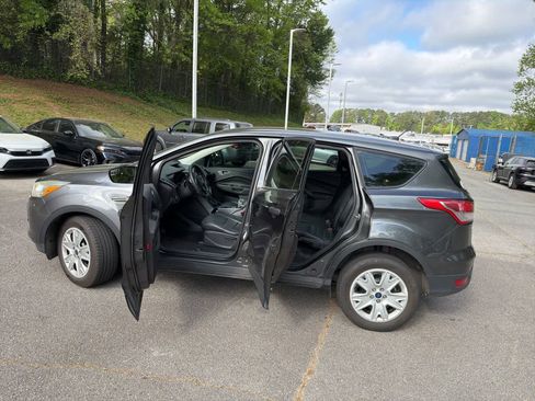 Used 2016 Ford Escape S image 19