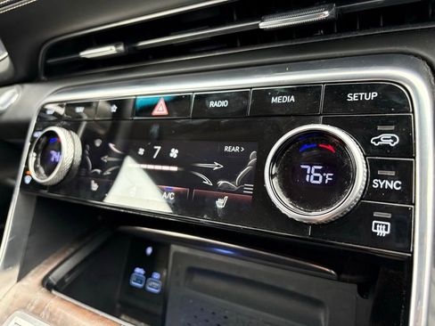 Used 2024 Genesis GV80 2.5T image 38