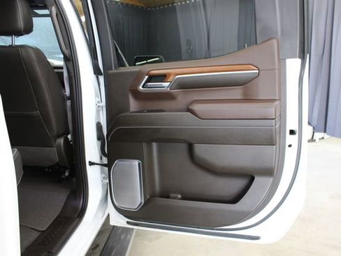Used 2023 GMC Sierra 1500 Denali w/ Denali Reserve Package AWD/4WD image 57