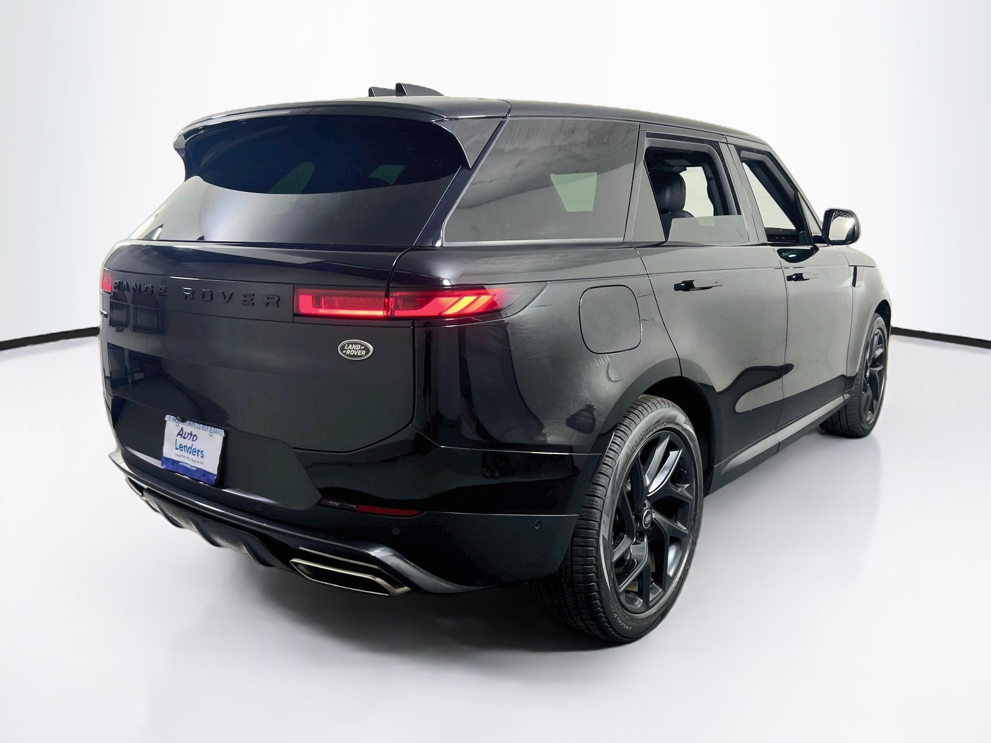 Used 2023 Land Rover Range Rover Sport SE AWD/4WD image 5
