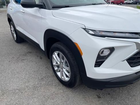 New 2026 Chevrolet TrailBlazer LS FWD image 21