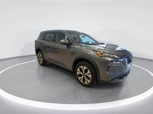 Used 2023 Nissan Rogue SV AWD/4WD image 2