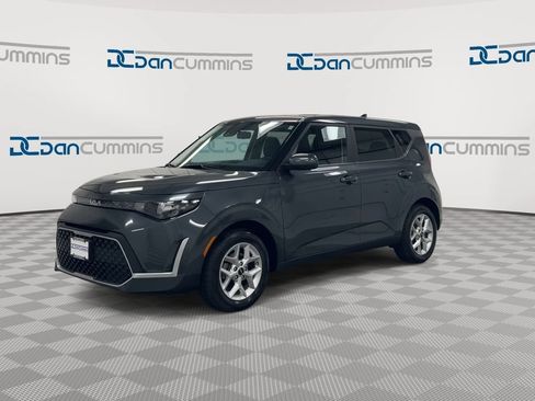 Used 2023 Kia Soul LX w/ LX Technology Package FWD image 4
