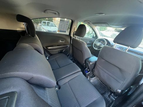 Used 2017 Honda HR-V LX image 23