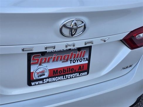 Used 2019 Toyota Camry XLE image 27