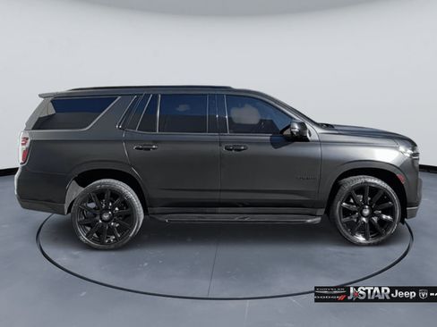 Used 2022 Chevrolet Tahoe RST w/ Luxury Package AWD/4WD image 4