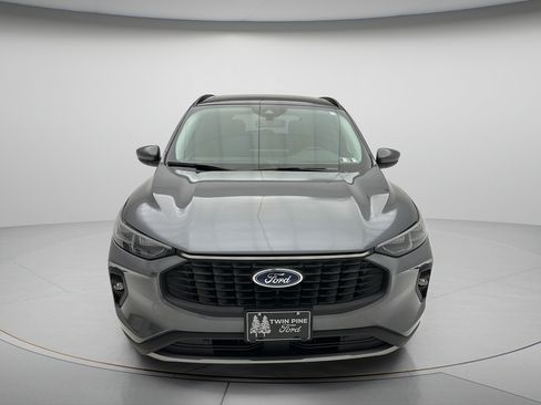 Used 2025 Ford Escape Platinum AWD/4WD image 2
