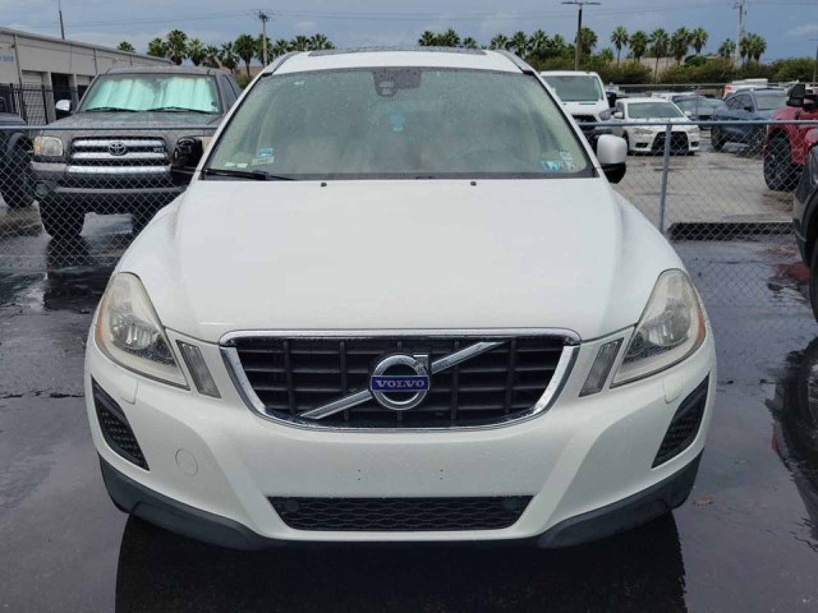 Used 2011 Volvo XC60 3.2 AWD/4WD image 3