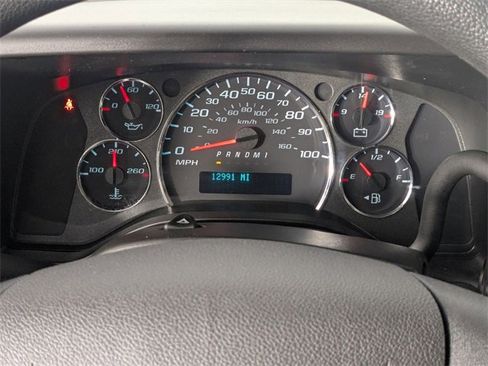Used 2024 Chevrolet Express 2500 w/ Driver Convenience Package image 16