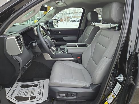 Used 2024 Toyota Tundra Limited image 14