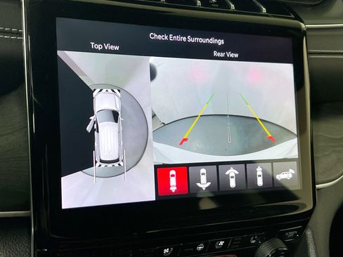 Used 2023 Jeep Grand Cherokee L Limited w/ Luxury Tech Group II image 14