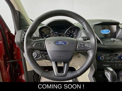 Used 2019 Ford Escape SEL image 11
