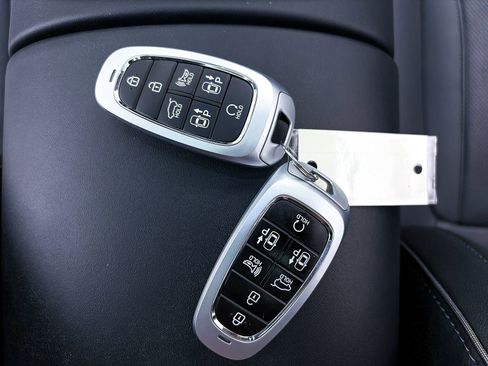 Used 2023 Hyundai Santa Fe Limited AWD/4WD image 30