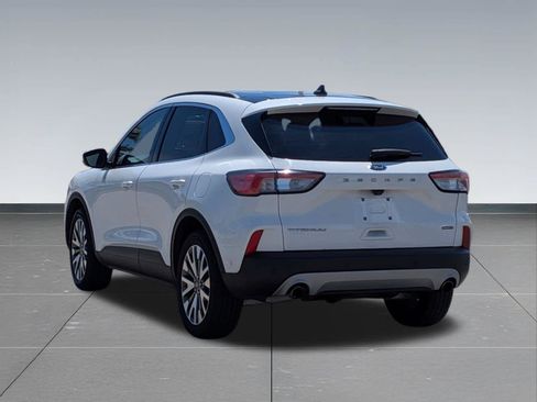 Used 2020 Ford Escape Titanium AWD/4WD image 3