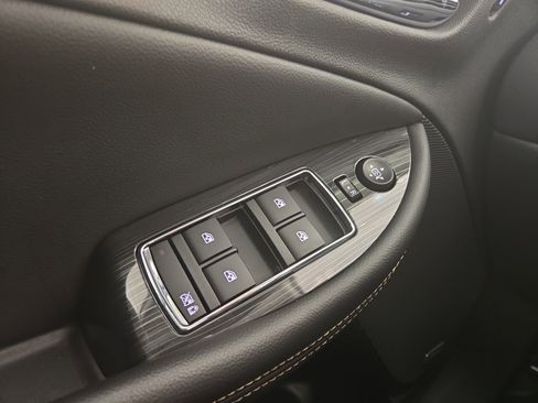 Used 2020 Chevrolet Impala Premier w/ Premier Convenience Package image 31