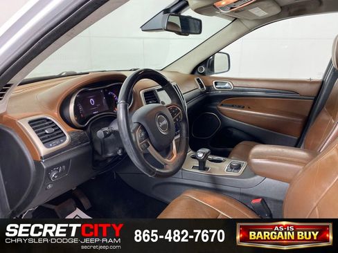 Used 2015 Jeep Grand Cherokee Summit w/ Platinum Series Group AWD/4WD image 11