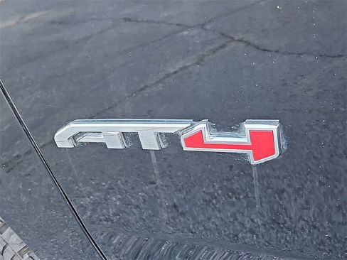 Used 2022 GMC Yukon AT4 w/ Max Trailering Package image 15