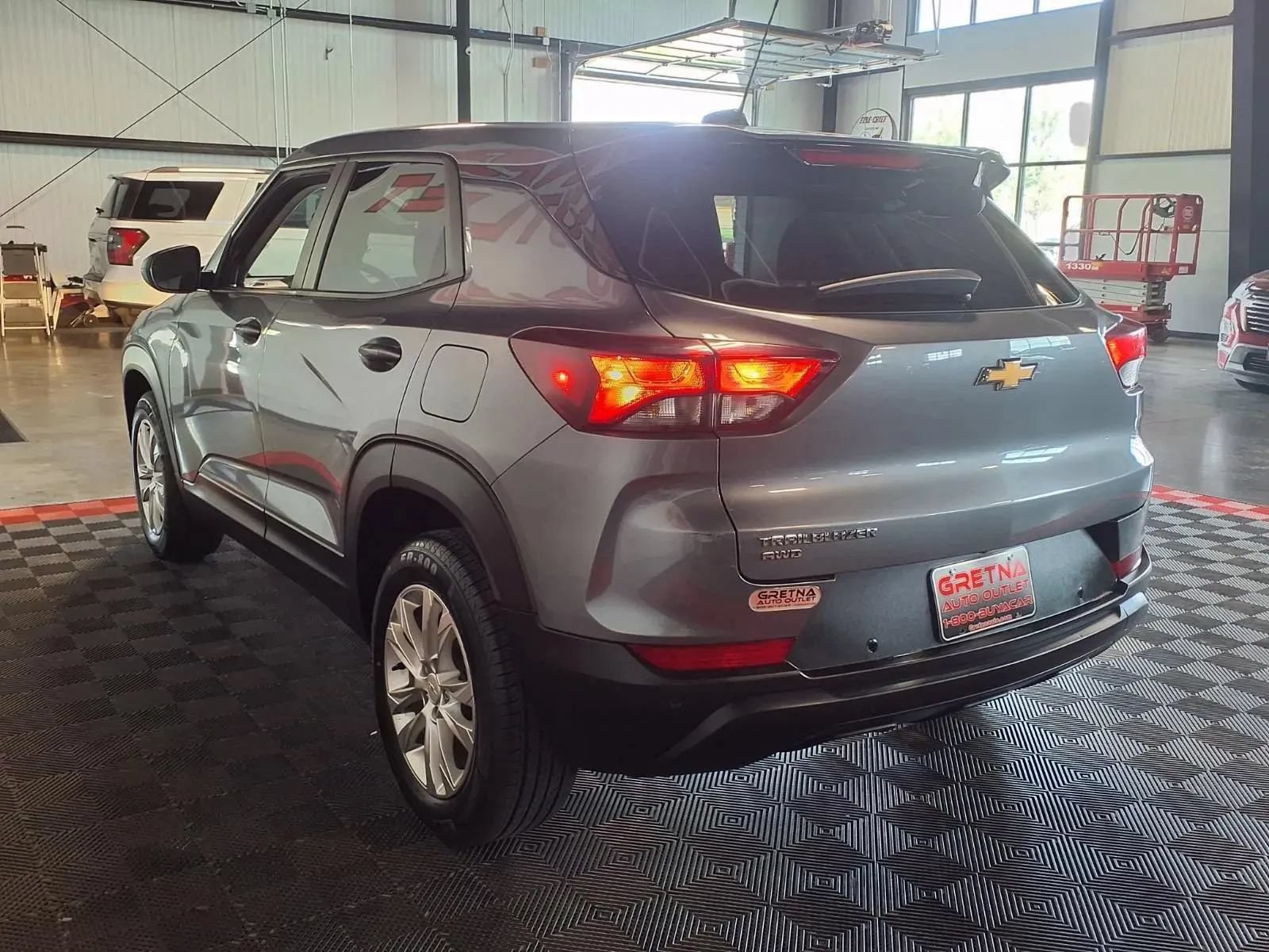 Used 2021 Chevrolet TrailBlazer LS AWD/4WD image 5