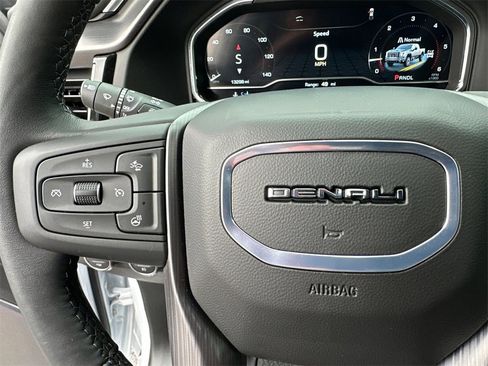 Used 2025 GMC Sierra 2500 Denali Ultimate image 26